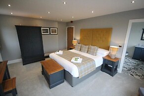 The Sunningdale Bamburgh