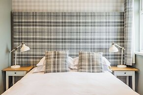 The Sunningdale Bamburgh
