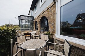The Sunningdale Bamburgh
