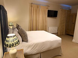 The Sunningdale Bamburgh
