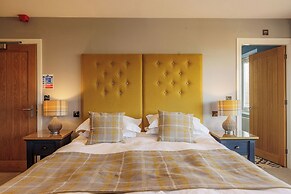 The Sunningdale Bamburgh