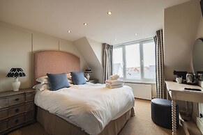 The Sunningdale Bamburgh