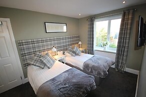 The Sunningdale Bamburgh