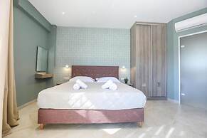 CORFU GOLD LUXURY SUITES