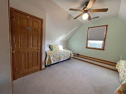 Island Dreaming Retreat 3 Bedroom Cottage