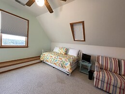 Island Dreaming Retreat 3 Bedroom Cottage