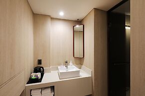 Seoul Inn Hotel by the Designers