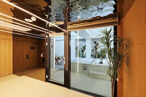 Seoul Inn Hotel by the Designers