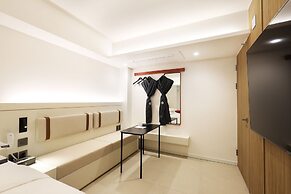 Seoul Inn Hotel by the Designers