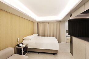 Seoul Inn Hotel by the Designers