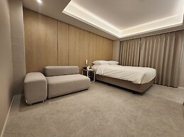 Seoul Inn Hotel by the Designers