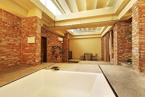 Seoul Inn Hotel by the Designers