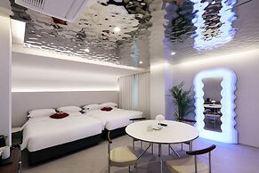 Seoul Inn Hotel by the Designers