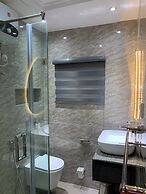 Signature apartments