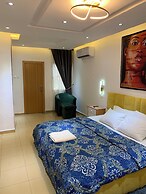 Signature apartments
