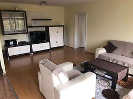 Cozy Vienna Apartment - Central Location