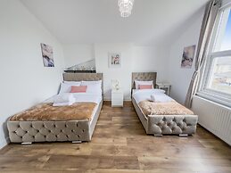 Apartment-sleeps6-parking-internet