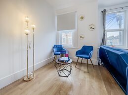 Apartment-sleeps6-parking-internet