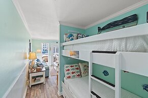 Grand Caribbean West 215