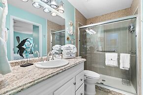 Grand Caribbean West 215