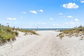 Grand Caribbean West 215