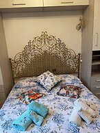 Villa-sleeps4-parking-garden-barbecue