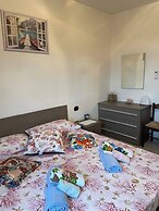 Villa-sleeps4-parking-garden-barbecue