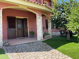 Villa-sleeps2-parking-garden-balcony-barbecue