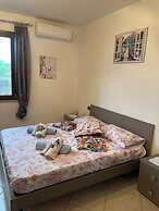Villa-sleeps4-parking-garden-barbecue