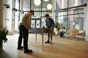 Student Only Canvas Arundel House