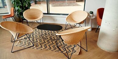 Student Only Canvas Arundel House