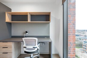 Student Only Canvas Arundel House