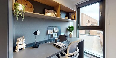 Student Only Canvas Arundel House