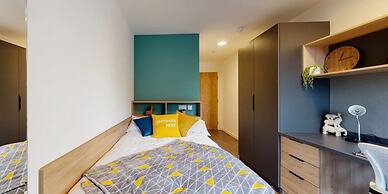 Student Only Canvas Arundel House