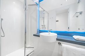 Student Only Canvas Arundel House