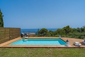 Villa Casa De Sun With Seaview Pool