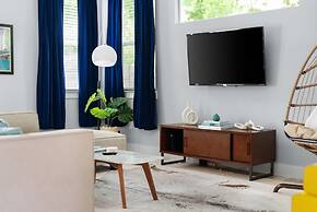 Stunning Centrally Located FUN 3BR Home