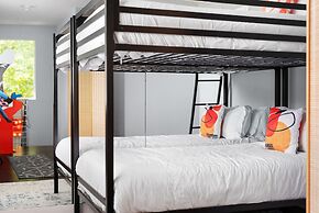 Stunning Centrally Located FUN 3BR Home