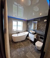 5-bedroom Family Holiday Home Sleeps 7 Garden Parking Pet Friendly Nor