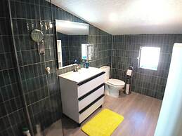 2bedrooms - 2bathrooms - Saltwater Pool - Parking