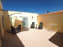 2bedrooms - 2bathrooms - Saltwater Pool - Parking