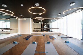 Apartment in New Luxury Condo Downtown