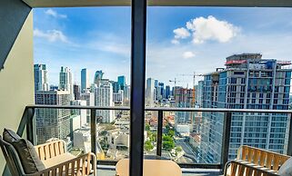 Apartment in New Luxury Condo Downtown