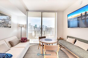 Apartment in New Luxury Condo Downtown