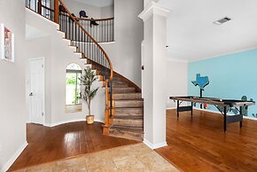 Neon Cowboy House With Private Pool