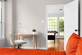 Neon Cowboy House With Private Pool