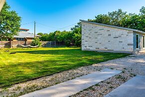 The Gateway 6BED 2 Houses GameRoom Pool