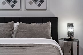 The Gateway 6BED 2 Houses GameRoom Pool