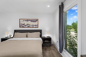 The Gateway 6BED 2 Houses GameRoom Pool