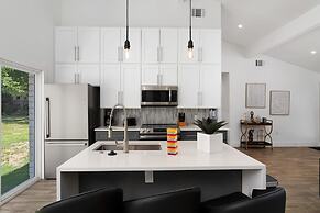 The Gateway 6BED 2 Houses GameRoom Pool